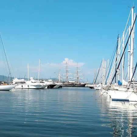 Les Carles By Interhome Apartament Saint-Tropez