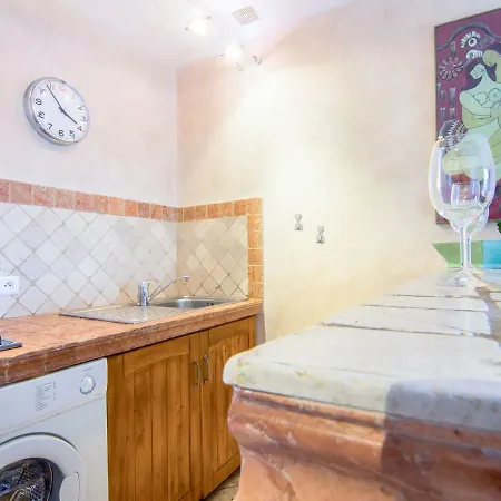 Les Carles By Interhome * Saint-Tropez