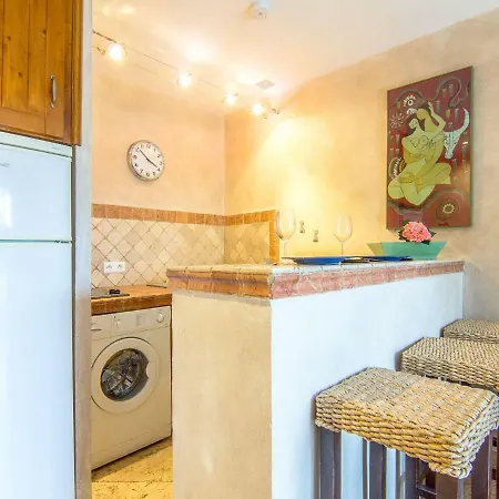 Apartment Les Carles By Interhome Saint-Tropez