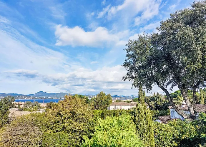 Appartement Les Carles By Interhome